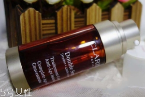 嬌韻詩雙管精華好用嗎？年輕肌膚的日?？寡趸a(chǎn)品