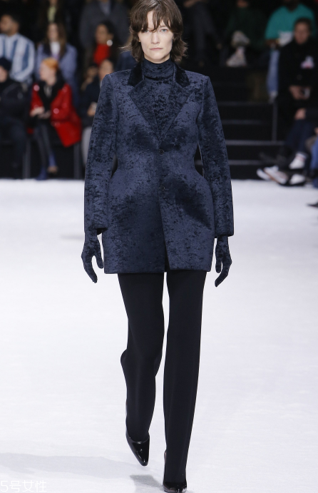balenciaga巴黎世家2018秋冬系列好看嗎_有哪些款式？