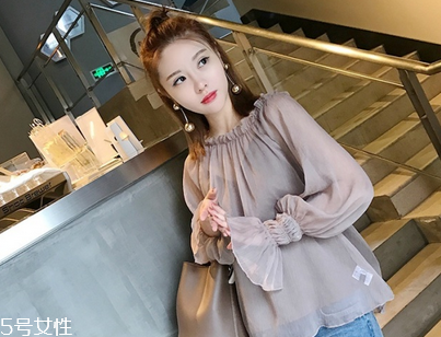 嘴唇厚怎么涂口紅顯薄 口紅的顏色選擇很重要 嘴唇厚怎么涂口紅顯薄 口紅的顏色選擇很重要