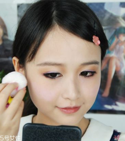 伴娘妝容的畫法教程圖解 持久不脫妝 伴娘妝容的畫法教程圖解 持久不脫妝