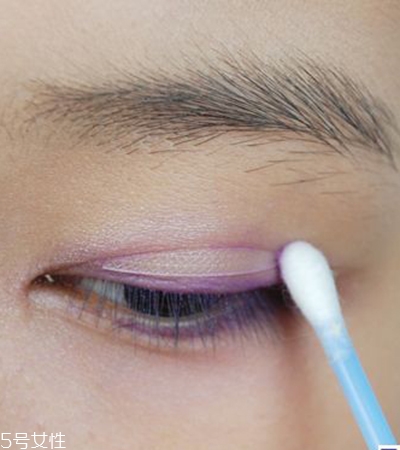 伴娘妝容的畫法教程圖解 持久不脫妝 伴娘妝容的畫法教程圖解 持久不脫妝