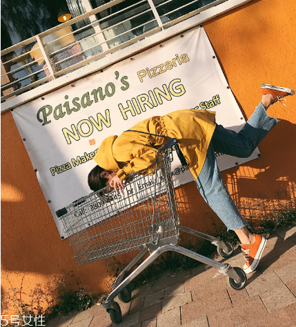 牛仔褲發(fā)霉了怎么洗掉？清洗霉斑小妙招