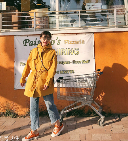 牛仔褲發(fā)臭是怎么回事？和水洗工藝有關(guān)