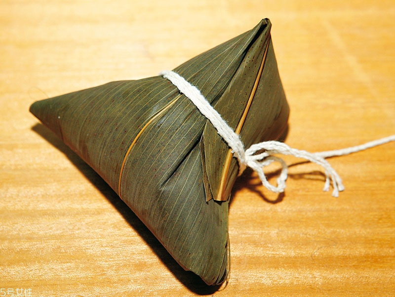 南方粽子和北方粽子的做法和材料 南方粽子和北方粽子的做法和材料