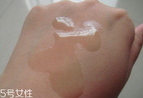 papa recipe春雨卸妝水怎么用？濕敷10秒即可