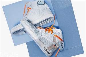 off white與aj 1聯(lián)名款白色蟒皮定制版在哪買_多少錢？