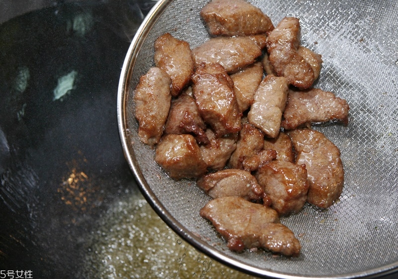 過油怎么過 肉怎么過油才嫩 過油怎么過 肉怎么過油才嫩