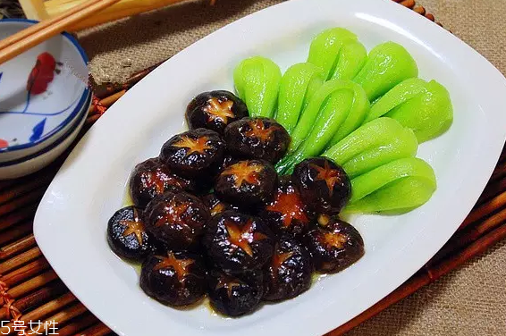 油菜怎么炒不苦？焯水能去掉苦味