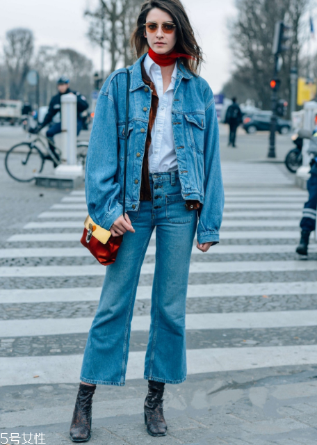 牛仔外套怎么搭配？這樣穿絕對夠靚夠有型