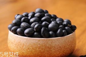 黑豆怎么吃不上火？黑豆汁喝了不上火