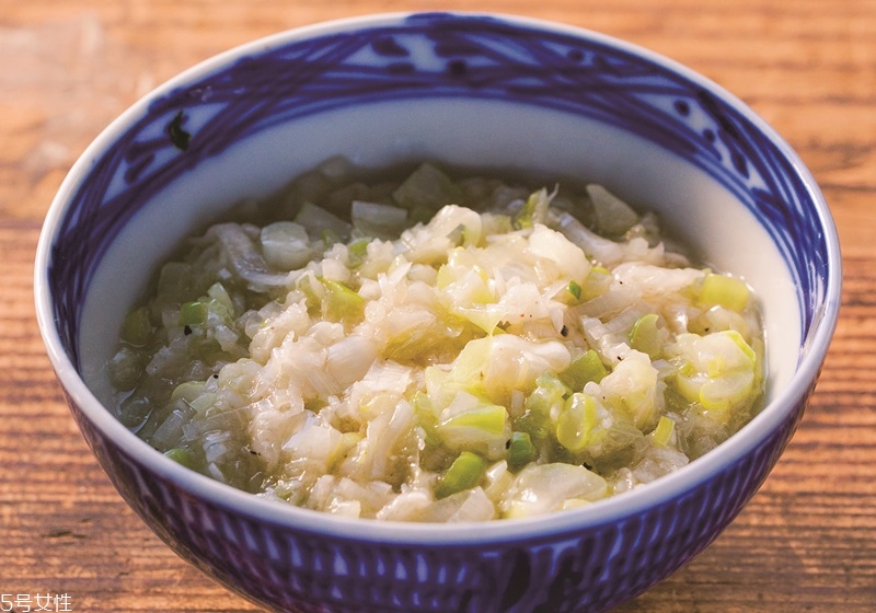 大蔥怎么保存時(shí)間最長(zhǎng) 新鮮大蔥的保存方法 大蔥怎么保存時(shí)間最長(zhǎng) 新鮮大蔥的保存方法