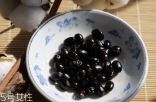 黑豆泡醋用生豆還是熟豆？熟不熟都可以