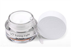 怎樣預防素顏霜脫妝 素顏霜能保持8個小時左右