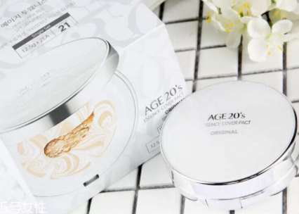 age20s氣墊適合油皮嗎？超多水珠油皮親媽