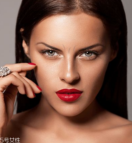 川字紋可以打玻尿酸嗎？不是最佳選擇