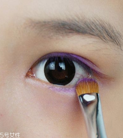 伴娘妝容的畫法教程圖解 持久不脫妝 伴娘妝容的畫法教程圖解 持久不脫妝