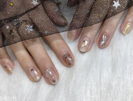 春天美甲涂什么顏色好看 美甲日系最火新款2018 春天美甲涂什么顏色好看 美甲日系最火新款2018