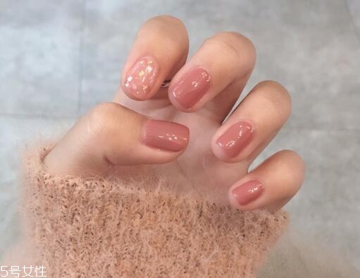 春天美甲涂什么顏色好看 美甲日系最火新款2018 春天美甲涂什么顏色好看 美甲日系最火新款2018