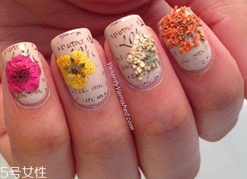 春天美甲涂什么顏色好看 美甲日系最火新款2018 春天美甲涂什么顏色好看 美甲日系最火新款2018
