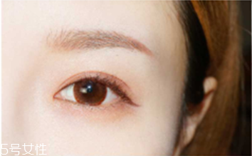 春天妝容怎么畫 春季日常眼妝教程 春天妝容怎么畫 春季日常眼妝教程