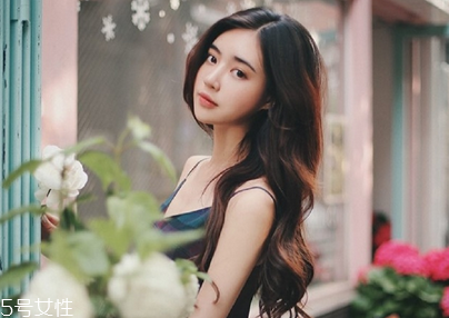 如何學(xué)習(xí)化裸妝 清新自然裸妝化妝步驟圖解 如何學(xué)習(xí)化裸妝 清新自然裸妝化妝步驟圖解