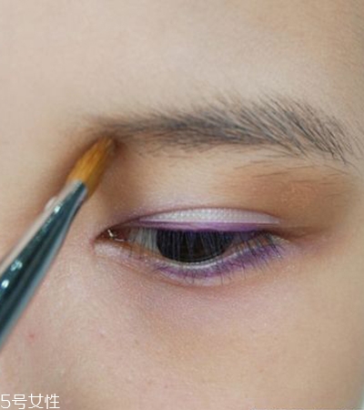 伴娘妝容的畫法教程圖解 持久不脫妝 伴娘妝容的畫法教程圖解 持久不脫妝