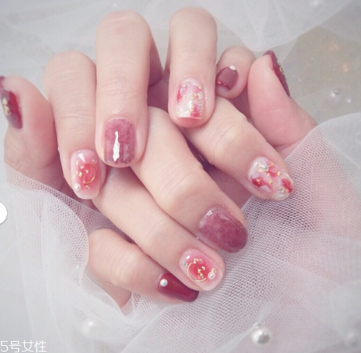 春天美甲涂什么顏色好看 美甲日系最火新款2018 春天美甲涂什么顏色好看 美甲日系最火新款2018