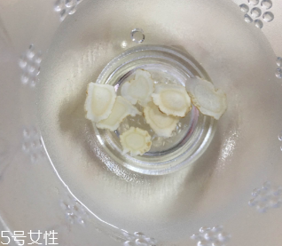 西洋參治失眠嗎？服用過量還會導致失眠