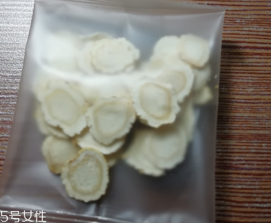 西洋參治失眠嗎？服用過量還會導致失眠