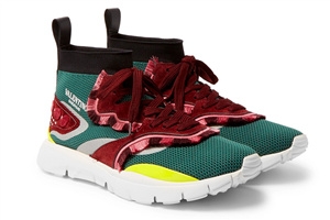 valentino華倫天奴襪子鞋多少錢_在哪買？