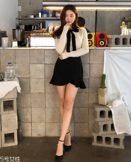 米色毛衣怎么搭配？打造氣質(zhì)女神范兒