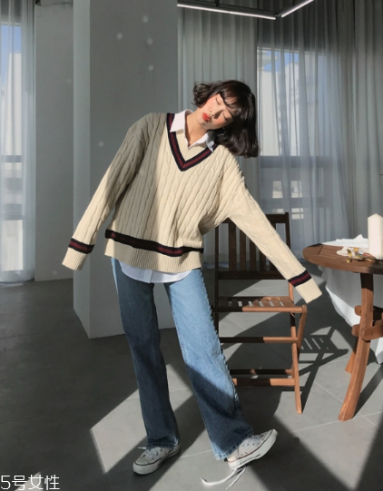 米色毛衣怎么搭配？打造氣質(zhì)女神范兒