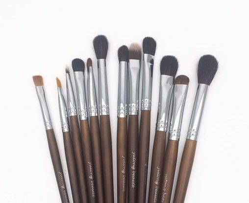 鼻影刷怎么清洗？3個步驟讓鼻影刷煥然一新