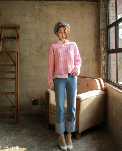 粉色針織衫搭配什么褲子？隨心所欲顯潮流