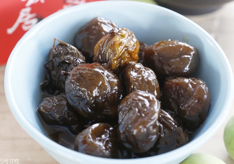 青梅怎么腌制脆青梅 腌制青梅的詳細(xì)步驟 青梅怎么腌制脆青梅 腌制青梅的詳細(xì)步驟