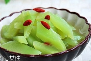 萵筍生吃好還是熟吃好？煮熟后維生素含量大大降低