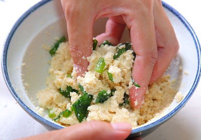 怎么用黃豆做豆?jié){、豆腐、豆腐腦