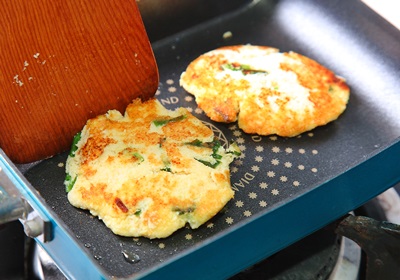 怎么用黃豆做豆?jié){、豆腐、豆腐腦