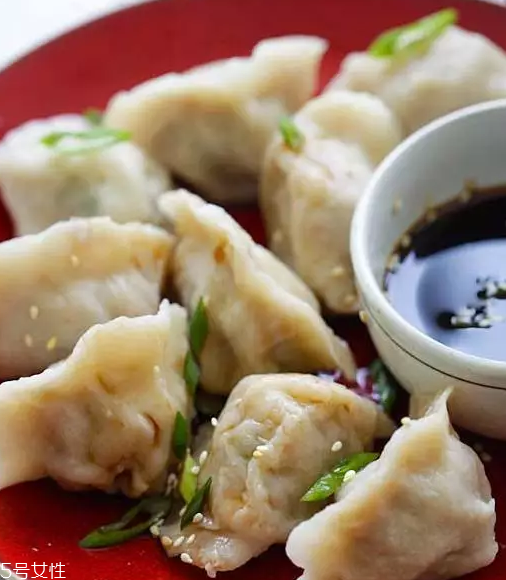 餃子餡用豬的哪塊肉好？前腿肉是餃子餡首選