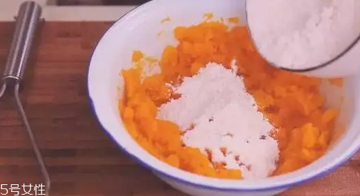 餃子皮怎么做最軟？4個(gè)小妙招讓餃子皮又軟又勁道