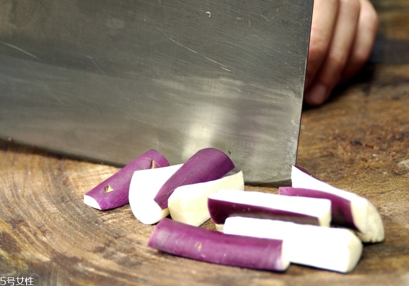 切好的水果怎么不變色 怎么讓水果不變色 切好的水果怎么不變色 怎么讓水果不變色