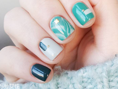 2022適合春天的指甲油 小心使用珠光指甲油 2022適合春天的指甲油 小心使用珠光指甲油