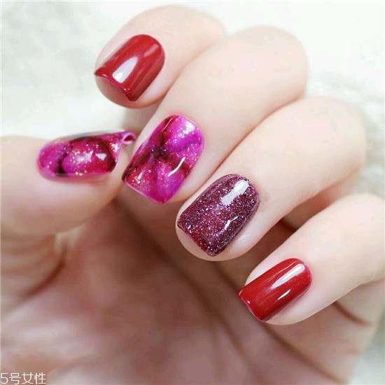 什么美甲顯手白又修長 氣質花朵美甲具體步驟 什么美甲顯手白又修長 氣質花朵美甲具體步驟