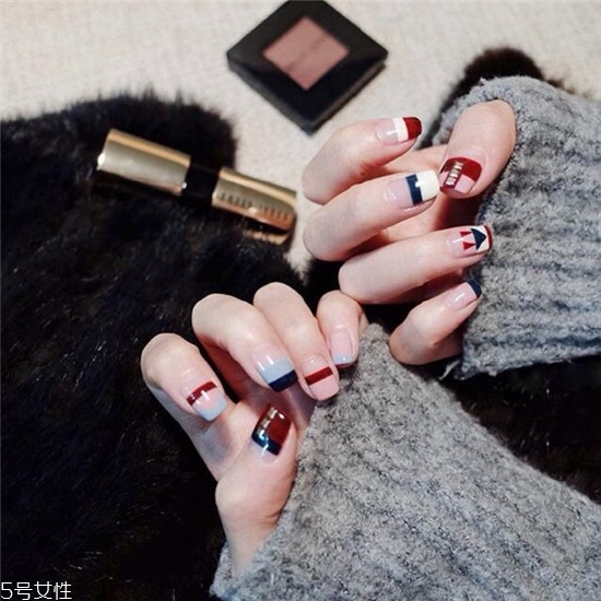 2022最流行的美甲什么顏色 2022簡(jiǎn)約大氣的美甲圖片 2022最流行的美甲什么顏色 2022簡(jiǎn)約大氣的美甲圖片