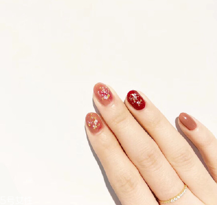 美甲圖片紅色款式2018 紅色美甲款式推薦 美甲圖片紅色款式2018 紅色美甲款式推薦