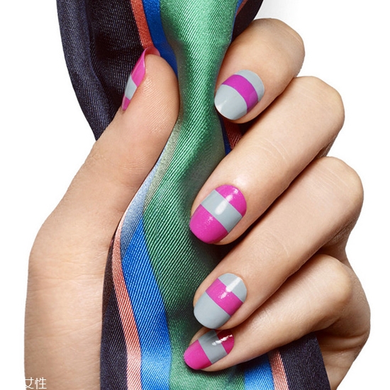 夏季美甲圖片2018款式 韓國(guó)范顯手白的美甲顏色圖片 夏季美甲圖片2018款式 韓國(guó)范顯手白的美甲顏色圖片