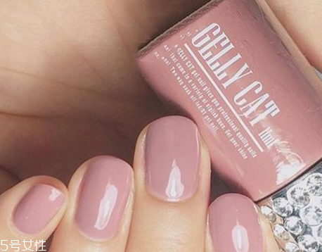 夏季美甲圖片2018款式 韓國(guó)范顯手白的美甲顏色圖片 夏季美甲圖片2018款式 韓國(guó)范顯手白的美甲顏色圖片