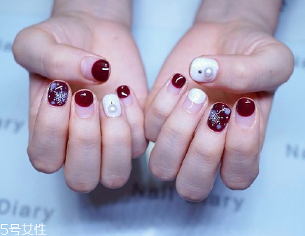 美甲圖片紅色款式2018 紅色美甲款式推薦 美甲圖片紅色款式2018 紅色美甲款式推薦