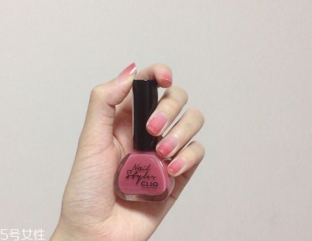 夏季美甲圖片2018款式 韓國(guó)范顯手白的美甲顏色圖片 夏季美甲圖片2018款式 韓國(guó)范顯手白的美甲顏色圖片