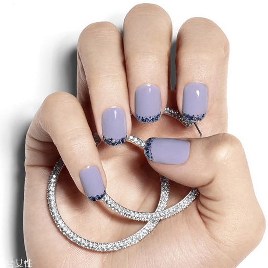 夏季美甲圖片2018款式 韓國(guó)范顯手白的美甲顏色圖片 夏季美甲圖片2018款式 韓國(guó)范顯手白的美甲顏色圖片